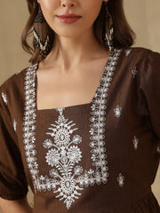 Embroidered Puff Sleeve Peplum Top