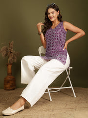 Floral Embroidered V-Neck Chikankari Straight Kurti (Wine)